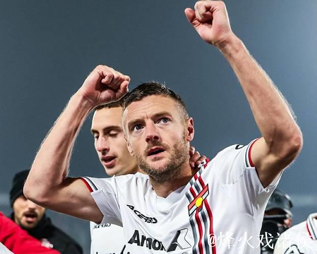 38岁瓦尔迪狂飙:单刀+空门 加冕MVP!意甲近6场轰4球 38岁瓦尔迪狂飙:单刀+空门 加冕MVP!意甲近6场轰4球