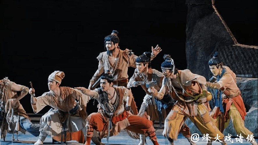 舞剧《天下大足》携升级版归渝,剧组将以多种方式回馈家乡 舞剧《天下大足》携升级版归渝,剧组将以多种方式回馈家乡